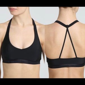 🍒Under Armour V-Neck Strappy Sports Bra